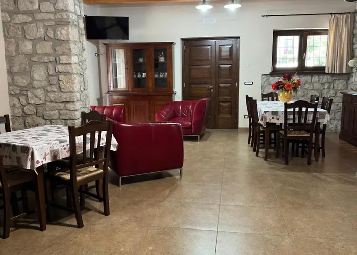 Antico Borgo Rinaldi Agroturismo Circello